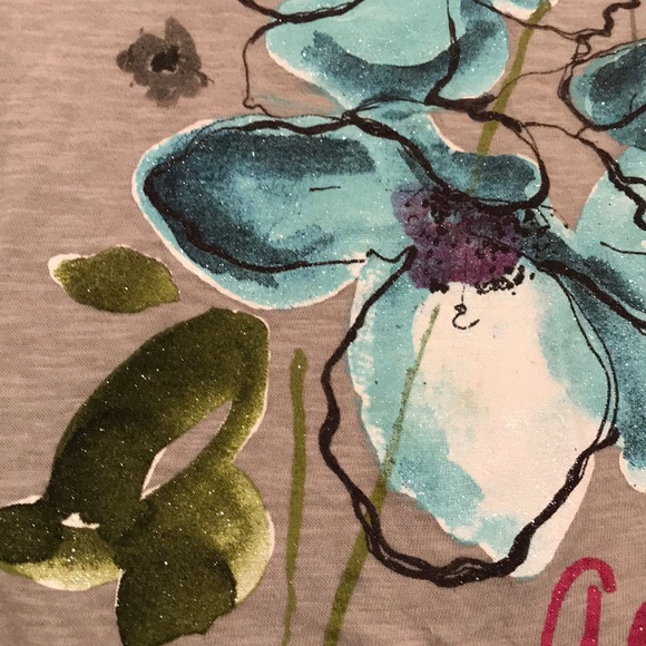 Aeropostale Gray V Neck Junior Medium T-shirt - Picture 10 of 11